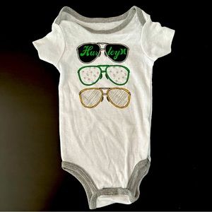 NWOT Hurley baby onesie SZ: 6-9mo